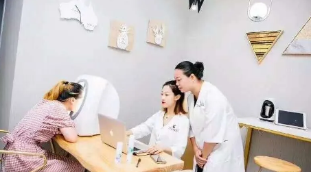 VN智能光電美膚館：DIY私人定制護膚成美業新航道