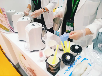 Z世代顏值經(jīng)濟(jì)崛起，私人定制護(hù)膚品迎來大熱時(shí)代