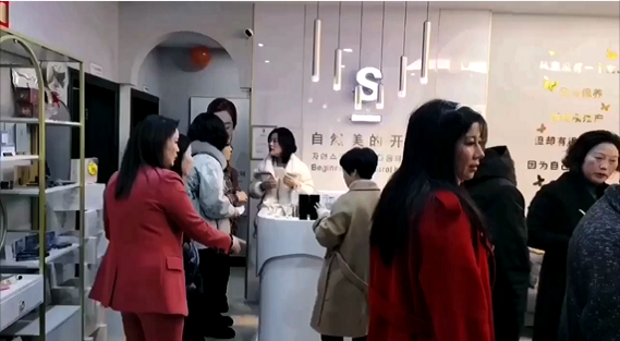 恭賀S唯美召香貴州沿河店開(kāi)業(yè)大吉！